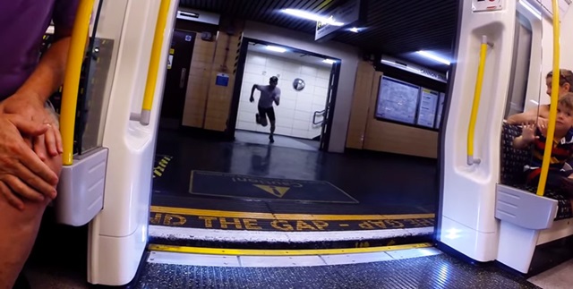 El Supermán de Londres corre tan rápido como el Metro