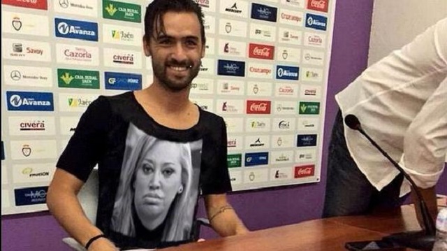 Los mejores memes sobre Nuno Silva con una camiseta de Franco en la presentación del Jaén