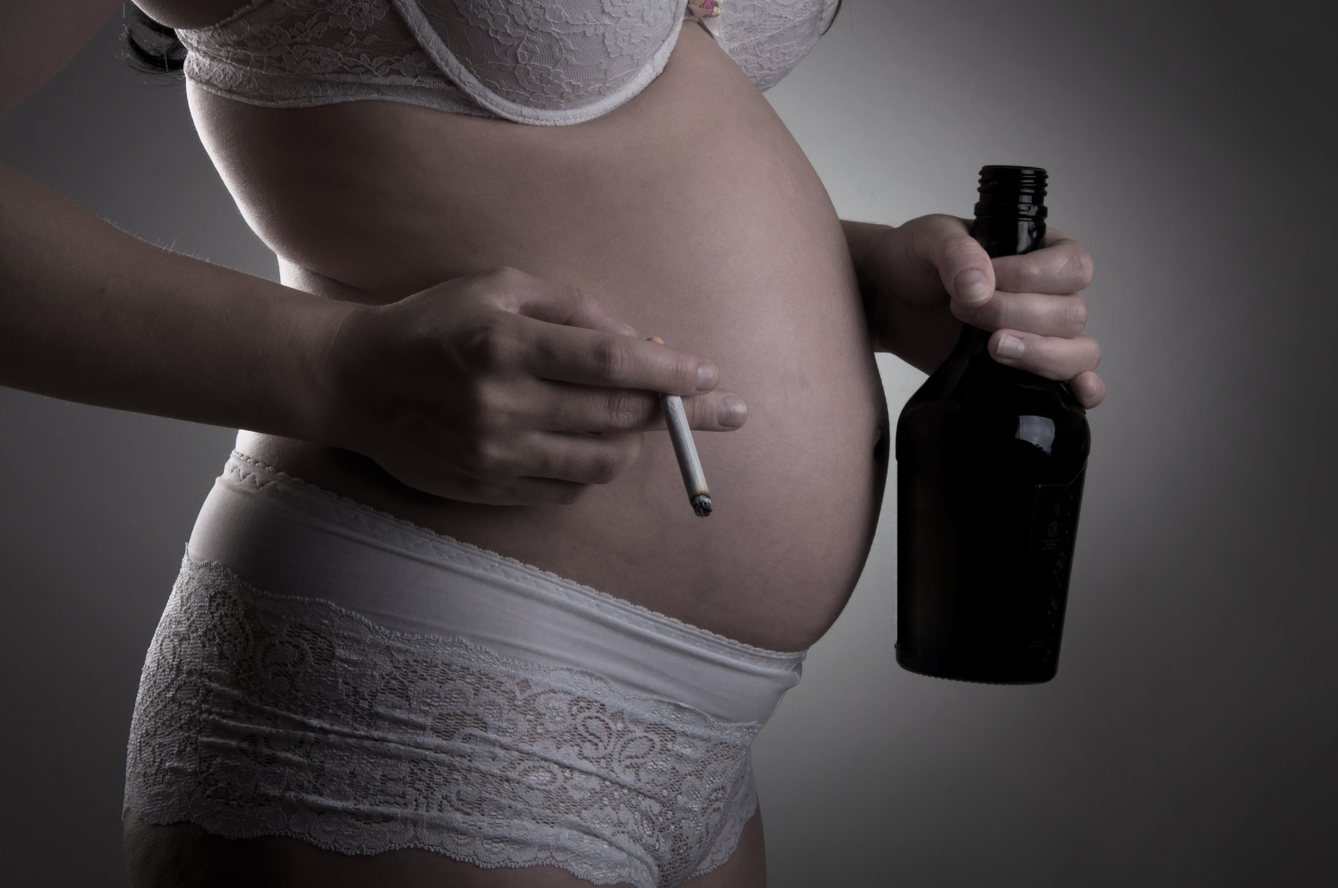 Beber refrescos en el embarazo: un peligro real