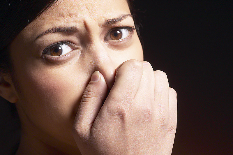 5 cosas que te hacen oler mal