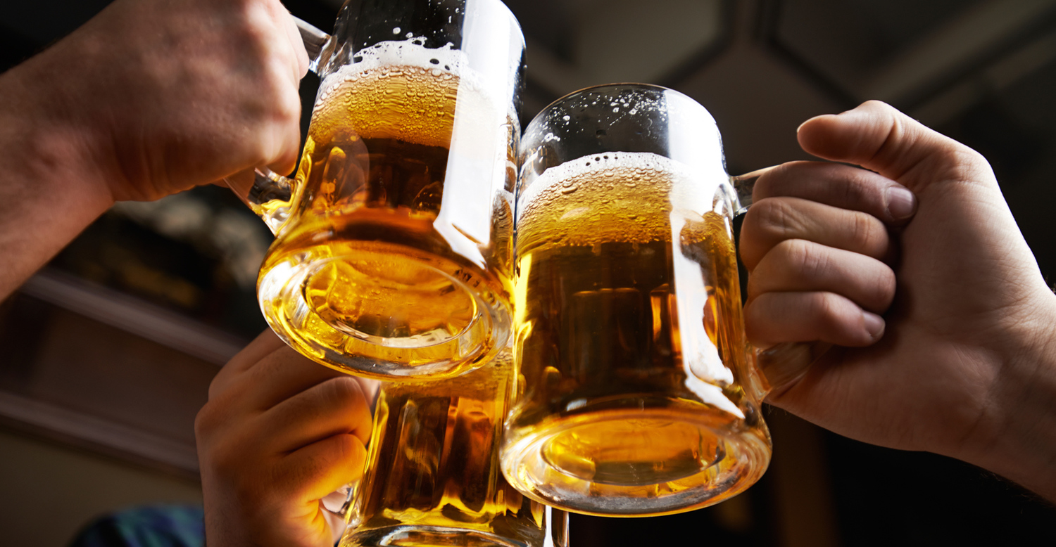 La cerveza podría ser la clave para calmar tus dolores