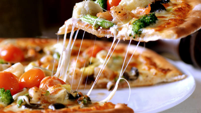 7 consejos para no engordar comiendo pizza