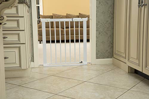 Safety 1st Flat Step Barrera escalera para bebés, niños y perros, Puerta de seguridad con Barra inferior muy delgada reduce el riesgo de tropiezos, color blanco