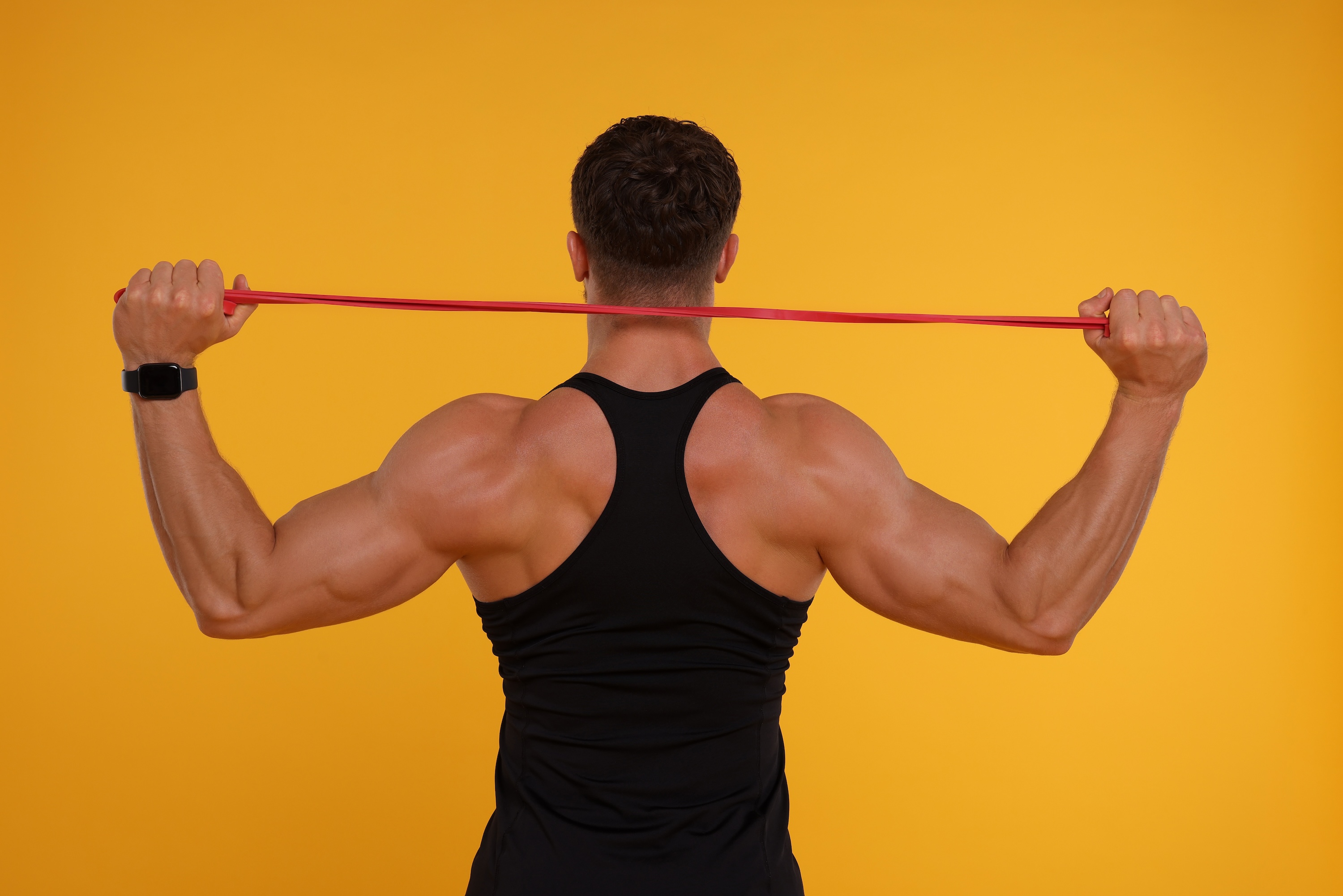 
		5 eficaces ejercicios de espalda con banda de resistencia para añadir a tu entrenamiento