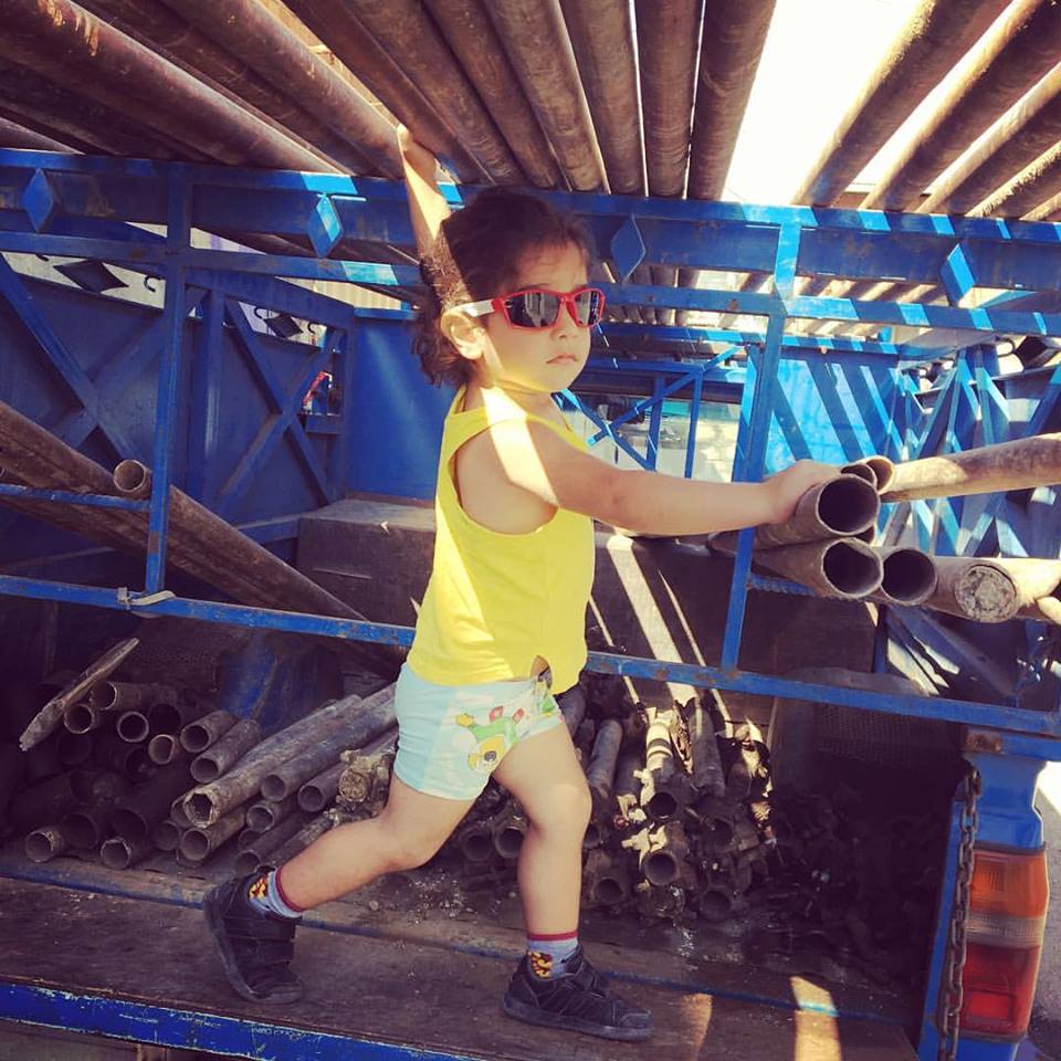 Niño gimnasta de 3 años