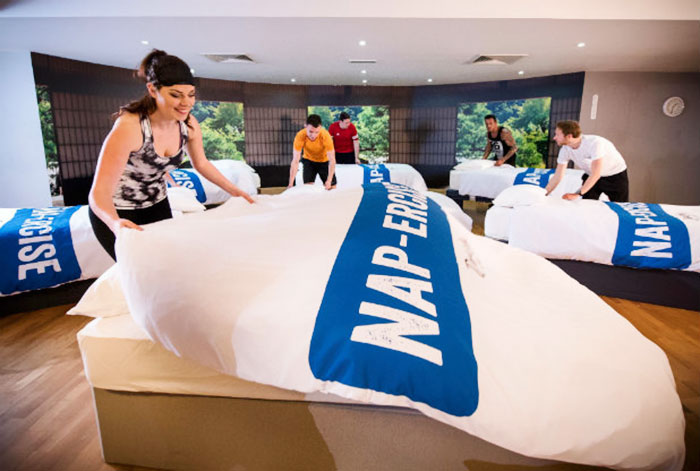 Clases de siesta en el gimnasio