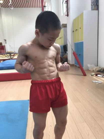 Chen Yi, el niño con seis medallas de oro 