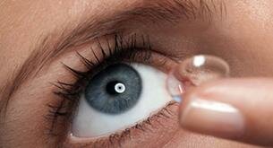 Precauciones que debes tomar si llevas lentillas
