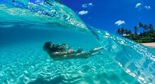 Beneficios de bañarse en el mar
