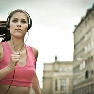 Cómo la música te ayuda a entrenar mejor
