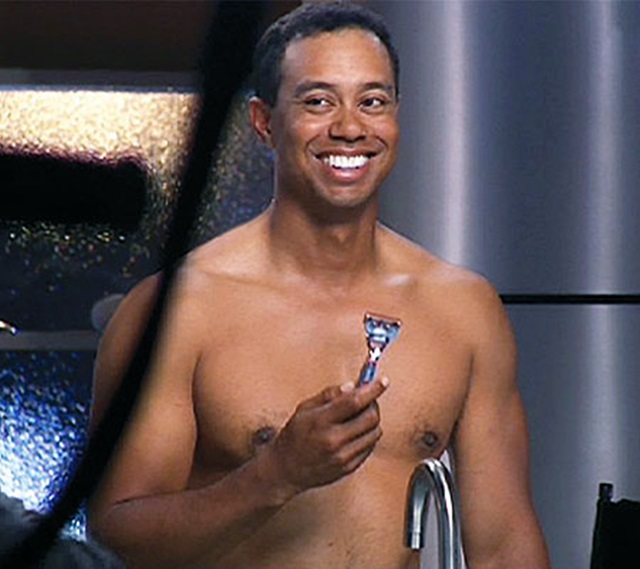 Fotos de Tiger Woods sin camiseta
