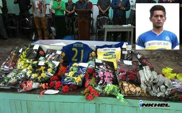 Fallece un futbolista indio por celebrar un gol haciendo la voltereta Fallece un futbolista indio por celebrar un gol haciendo la voltereta