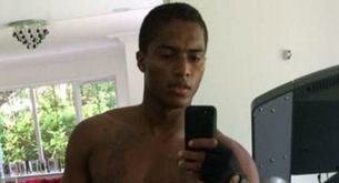 Las fotos de Antonio Valencia desnudo que han desatado un escándalo sexual en Inglaterra