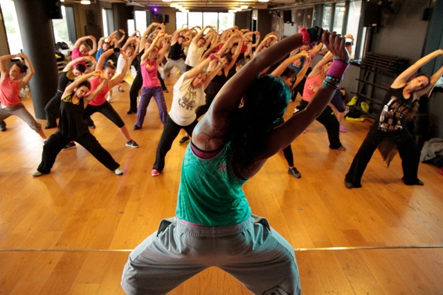 Los beneficios de practicar zumba