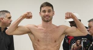 Chris Algieri desnudo, el boxeador más hot se la juega este sábado
