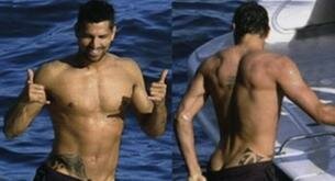 El jugador de la Roma Borriello desnudo y pillado en un club de striptease