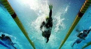 ¿De verdad la natación es el ejercicio más completo? 