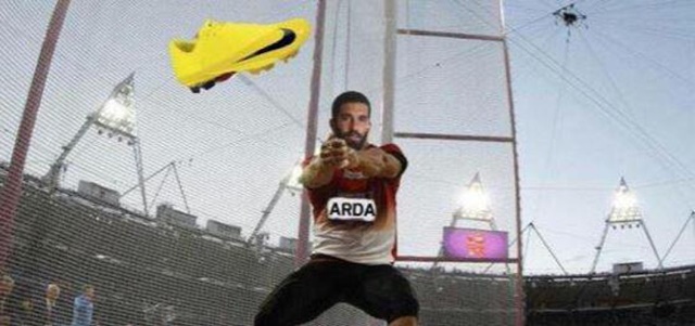Los mejores memes de la bota de Arda Turan
