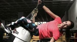 Cristina Pedroche desnuda y haciendo crossfit