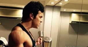 Mario Casas desnudo... ¡y muy cachas!