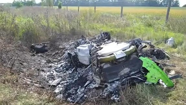 Este inconsciente graba su propio accidente a 340 km/h