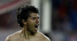 Kun Agüero desnudo y listo para hincarle el diente al Barcelona