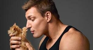 El ganador de la Superbowl, Rob Gronkowski desnudo