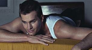 El héroe de la Superbowl, el guapísimo Tom Brady desnudo integral