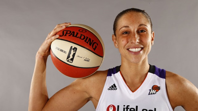 Un millón de dólares convencen a la mejor jugadora de basket del mundo para no jugar Un millón de dólares convencen a la mejor jugadora de basket del mundo para no jugar