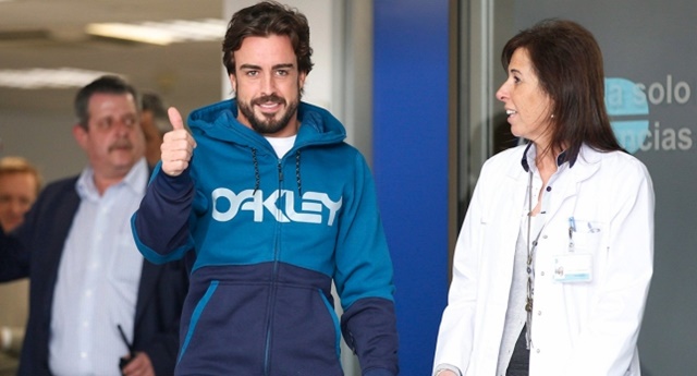 Alonso sale del hospital... pero no piensa en empezar el campeonato Alonso sale del hospital... pero no piensa en empezar el campeonato