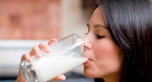 Beber leche no sólo es bueno para los huesos: también para el cerebro