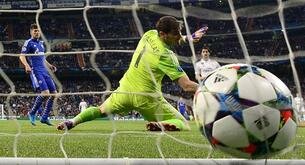 Casillas, ¿héroe o villano del partido contra el Schalke?