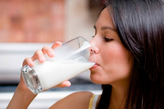 Beber leche no s贸lo es bueno para los huesos: tambi茅n para el cerebro Beber leche no s贸lo es bueno para los huesos: tambi茅n para el cerebro
