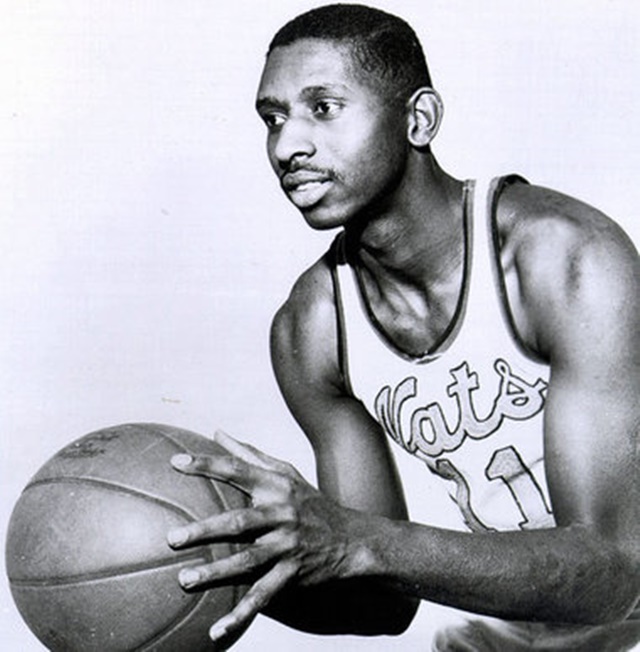 Earl Lloyd, el primer negro de la historia de la NBA