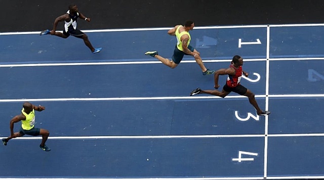 Usain Bolt decepciona en su primeros 100 metros del año Usain Bolt decepciona en su primeros 100 metros del año