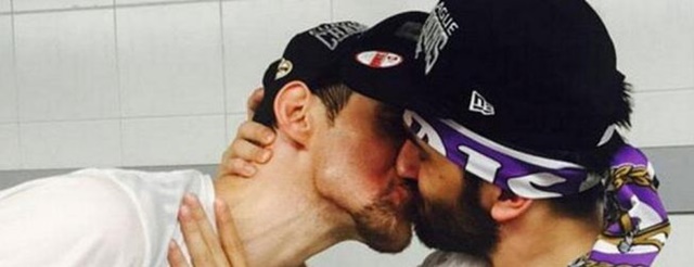 ¡Pillados! El espectacular beso entre dos jugadores del Real Madrid de baloncesto