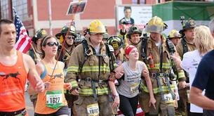 La enternecedora historia de la mujer con parálisis cerebral que acabó la maratón de Oklahoma