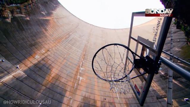 Alucina con el nuevo récord del mundo de baloncesto