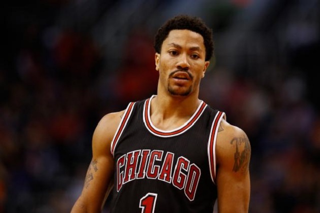 Derrick Rose vuelve a lesionarse otra vez Derrick Rose vuelve a lesionarse otra vez