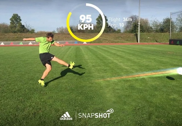 Descubre a qué velocidad chutas al balón con la App de Adidas