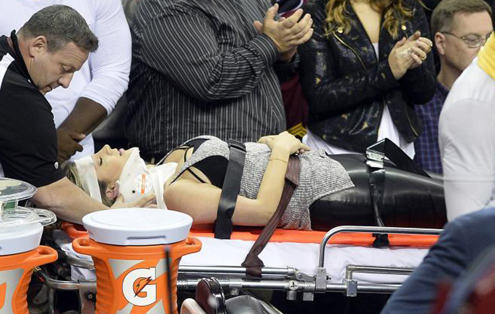 La mujer de Jason Bay, hospitalizada por culpa de LeBron James