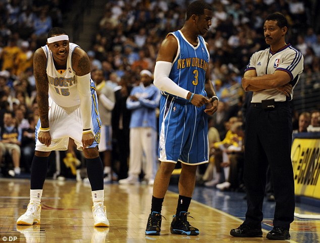 Un arbitro de la NBA sale del armario después de ser insultado Un arbitro de la NBA sale del armario después de ser insultado