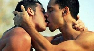 Los 5 maravillosos beneficios de besarse con lengua