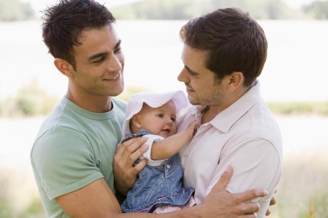 La Unión Europea denuncia a médicos por considerar la homosexualidad una enfermedad La Unión Europea denuncia a médicos por considerar la homosexualidad una enfermedad