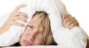 Dormir poco y mal puede causar obesidad
