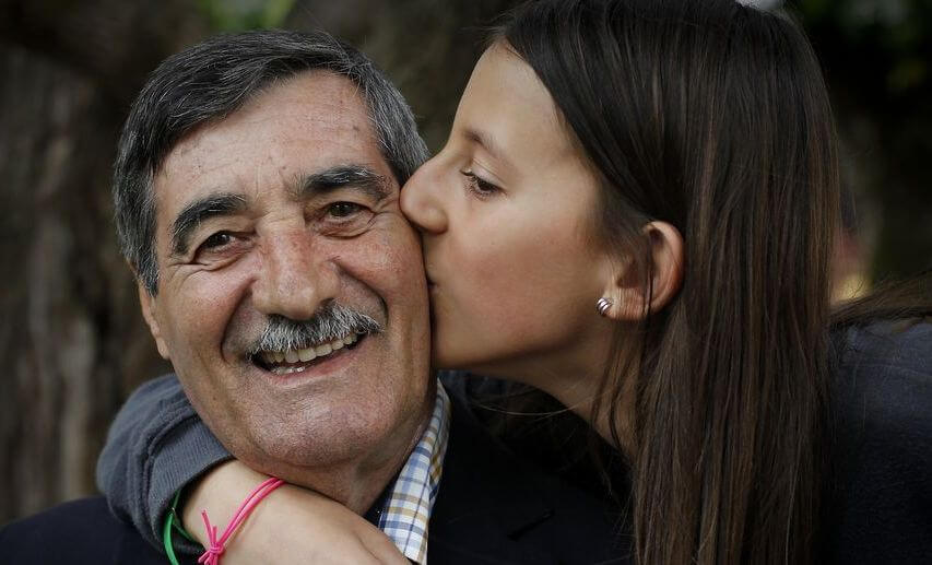 Salva la vida de su abuelo con solo 10 años Salva la vida de su abuelo con solo 10 años