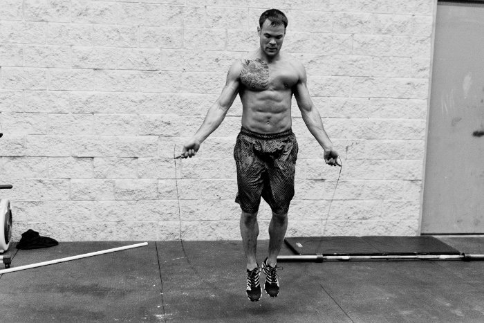 Ejercicios crossfit: salto doble de comba