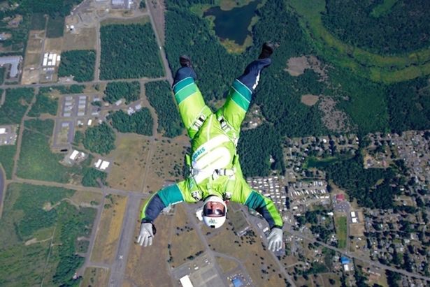Salto casi 8000 metros Luke Aikins
