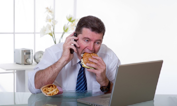 Este empresario pagará más a los empleados que consigan adelgazar Este empresario pagará más a los empleados que consigan adelgazar