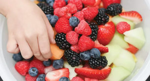 ¿Sabes cómo comer la fruta para que no te engorde?